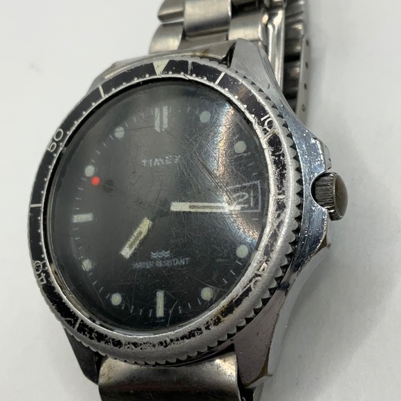 Vintage Rare Timex Manual Wind Divers Watch red dot 1980s Running - Picture 2 of 4